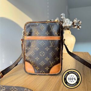 ✅AUTHENTIC✅LOUIS VUITTON DANUBE CROSSBODY BAG